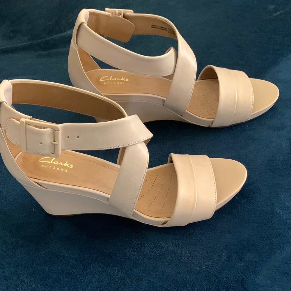 Clarks Women's Cream Wedge Sandals